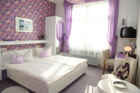  HOTEL YOGA JASMIN ehemals Hotel Eberhardt-Burghardt  Баденвайлер